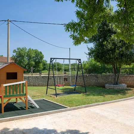 Zara Villa
