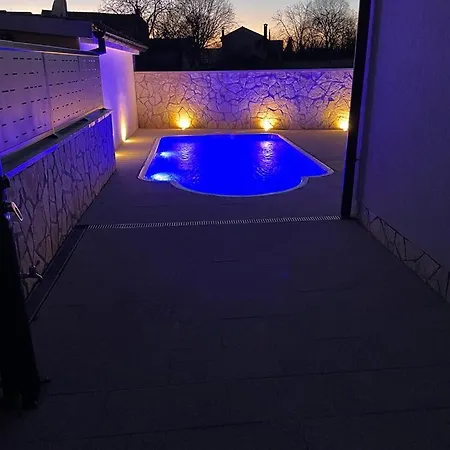Zara Villa Porec