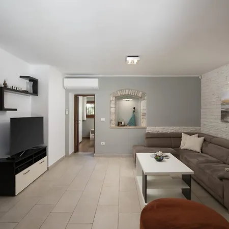 Zara Villa *