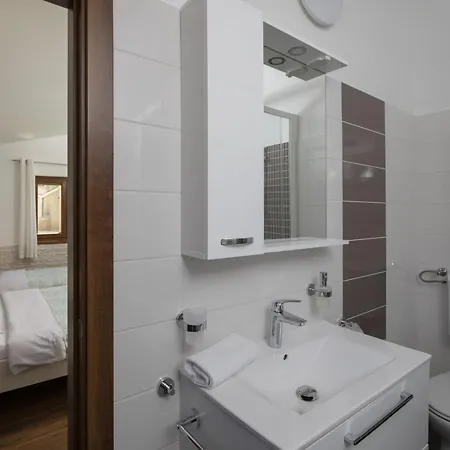 Zara Villa *