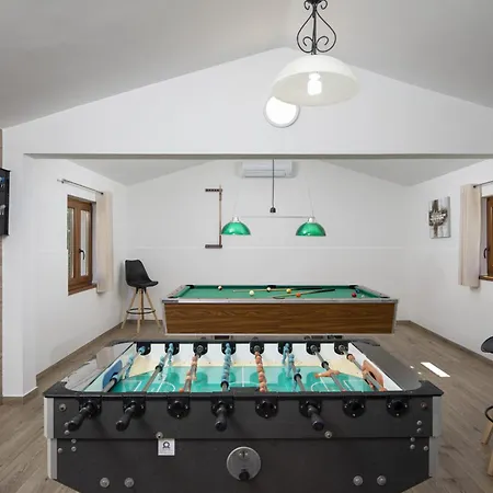 Zara *